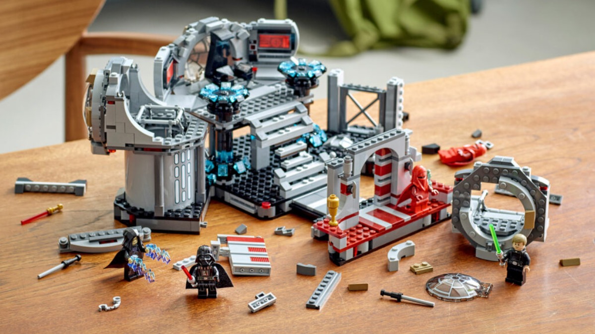 LEGO Star Wars 75291 Death Star Final Duel lifestyle featured