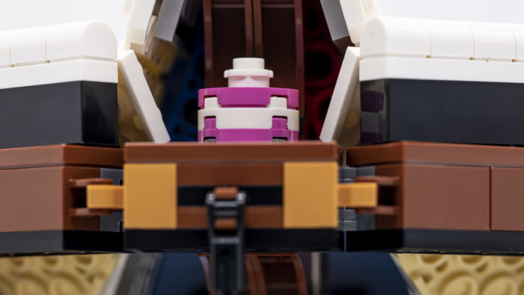 LEGO for adults 10293 Santas Visit 8 1 1024x576