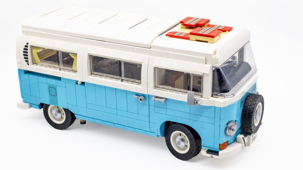 LEGO 10279 Volkswagen T2 Camper Van 22