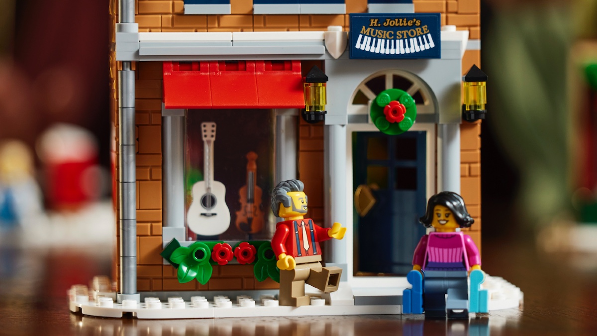 LEGO’s new Winter Village set has two different names, for some reason