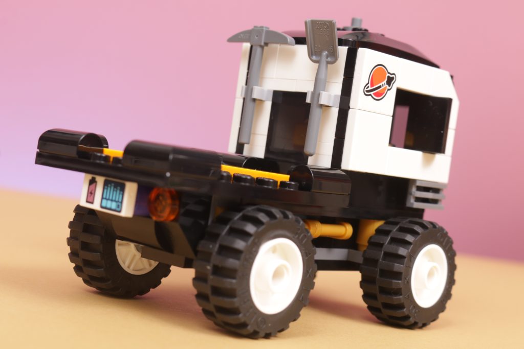 LEGO City 60434 Space Base and Rocket Launchpad review 9 1024x683