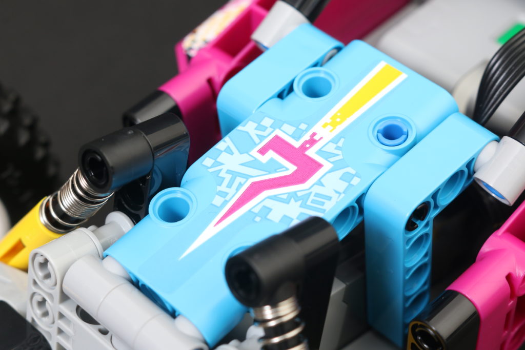LEGO Technic 42124 Off Road Buggy review 14