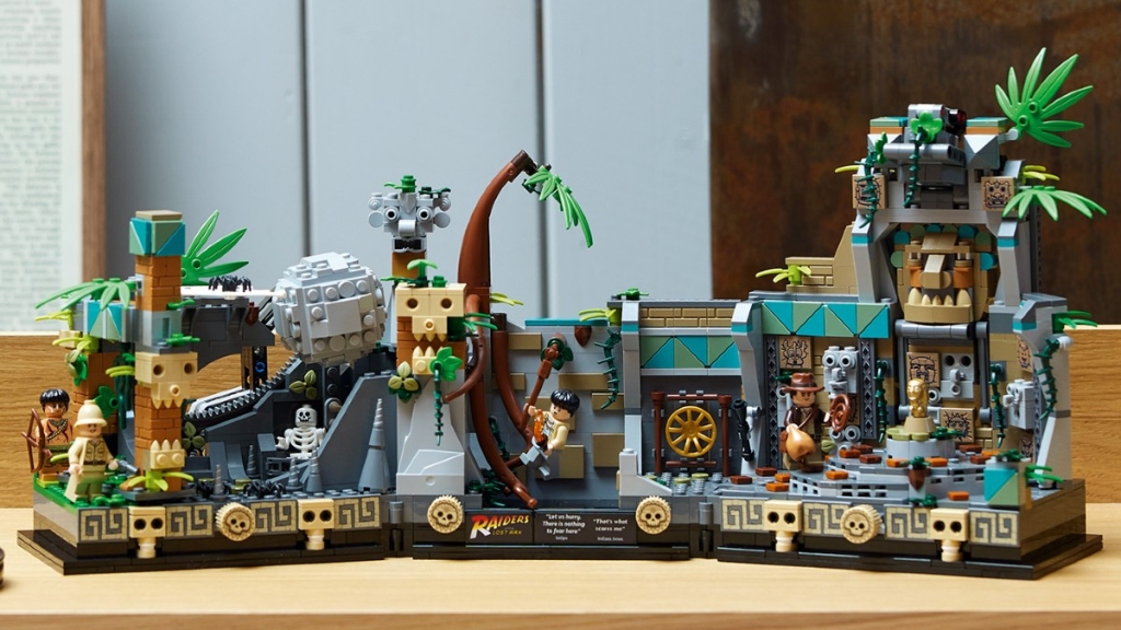 LEGO Indiana Jones 77015 Temple of the Golden Idol lifestyle featured 1 1024x576