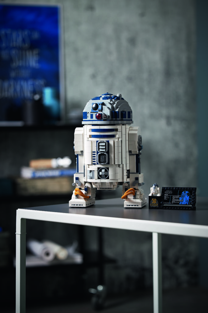 LEGO Star Wars 75308 R2 D2 9