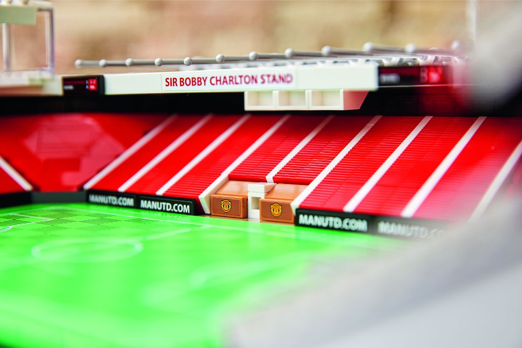 LEGO Creator Expert 10272 Old Trafford Manchester United 26