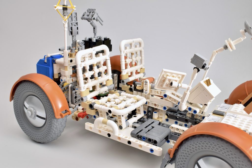 LEGO Technic 42182 NASA Apollo Lunar Roving Vehicle LRV review 17 1024x683