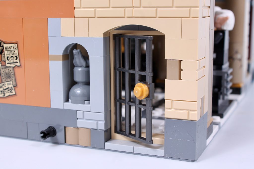 LEGO Harry Potter 76417 Gringotts Wizarding Bank Collectors Edition review 45 1024x683