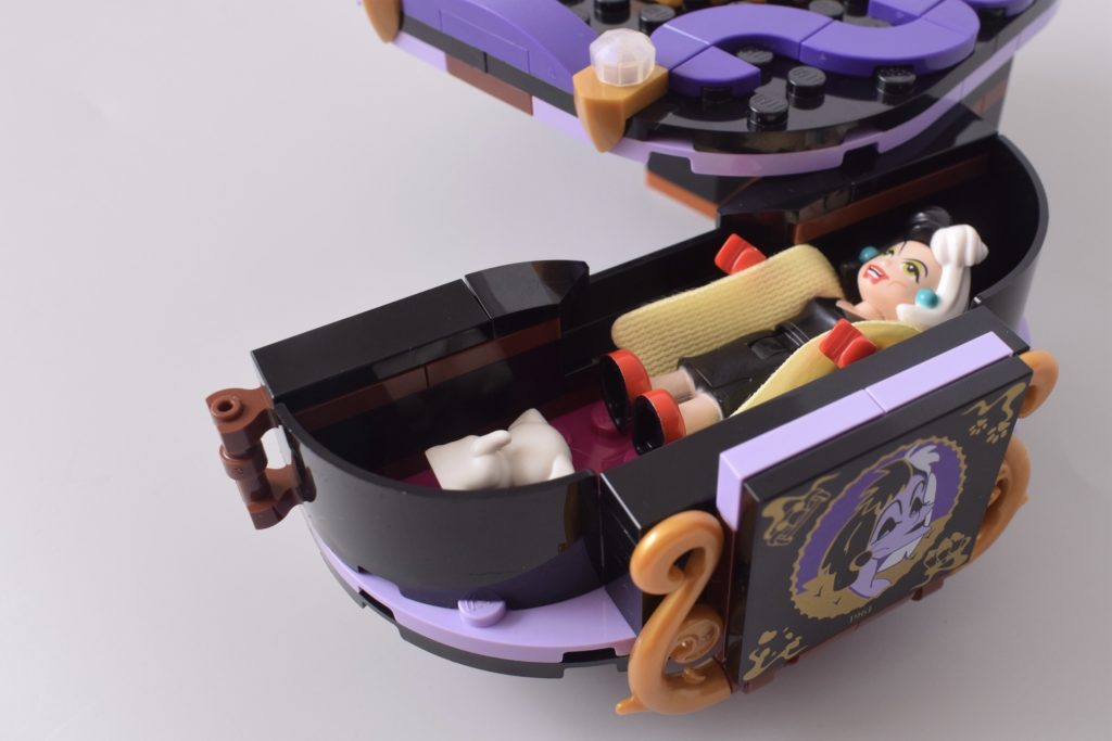LEGO Disney 43262 Maleficents and Cruella De Vils Dresses review 17 1024x683