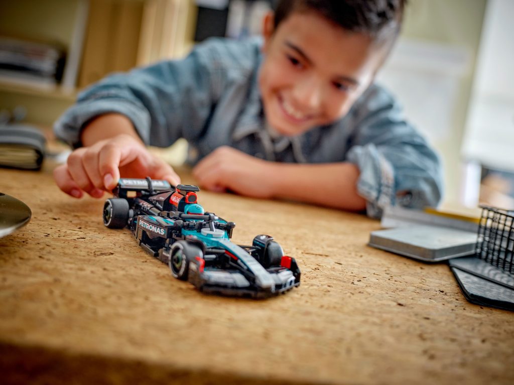 LEGO Speed Champions 77244 Mercedes AMG PETRONAS W15 F1 Race Car 3 1024x767
