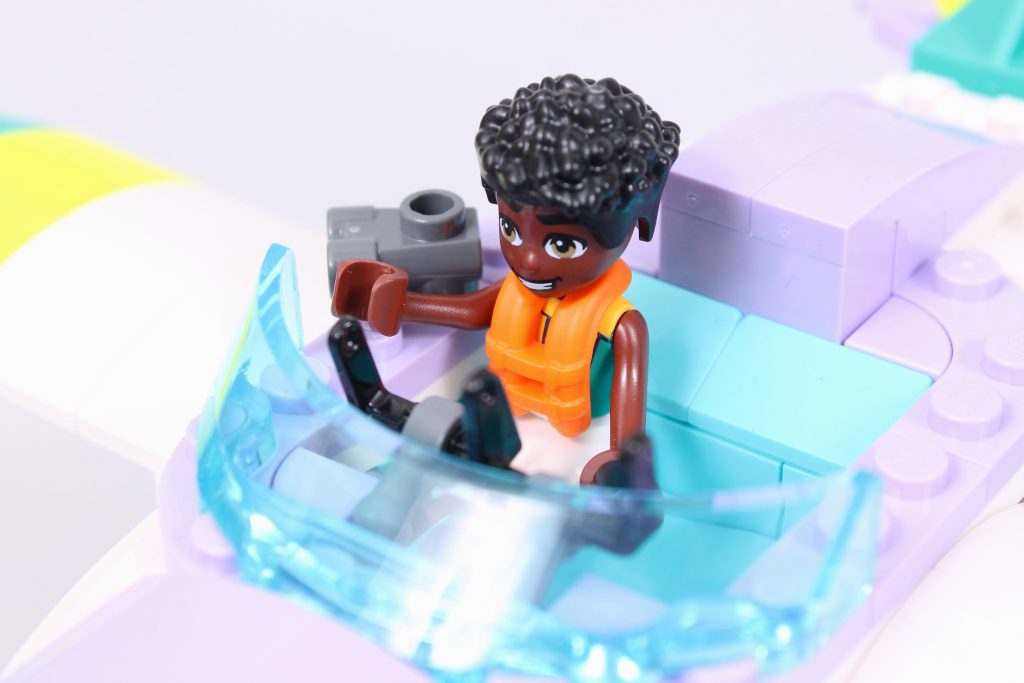 LEGO Friends 41752 Sea Rescue Plane review 10 1024x683