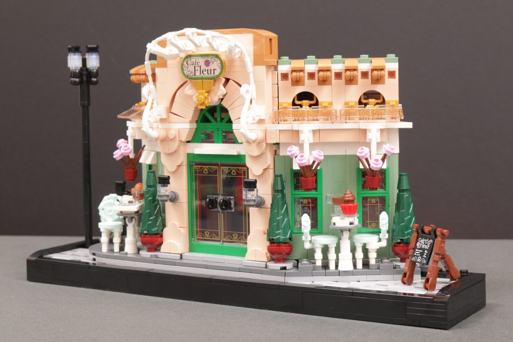 LEGO Icons 10362 French Cafe review 32 1024x683