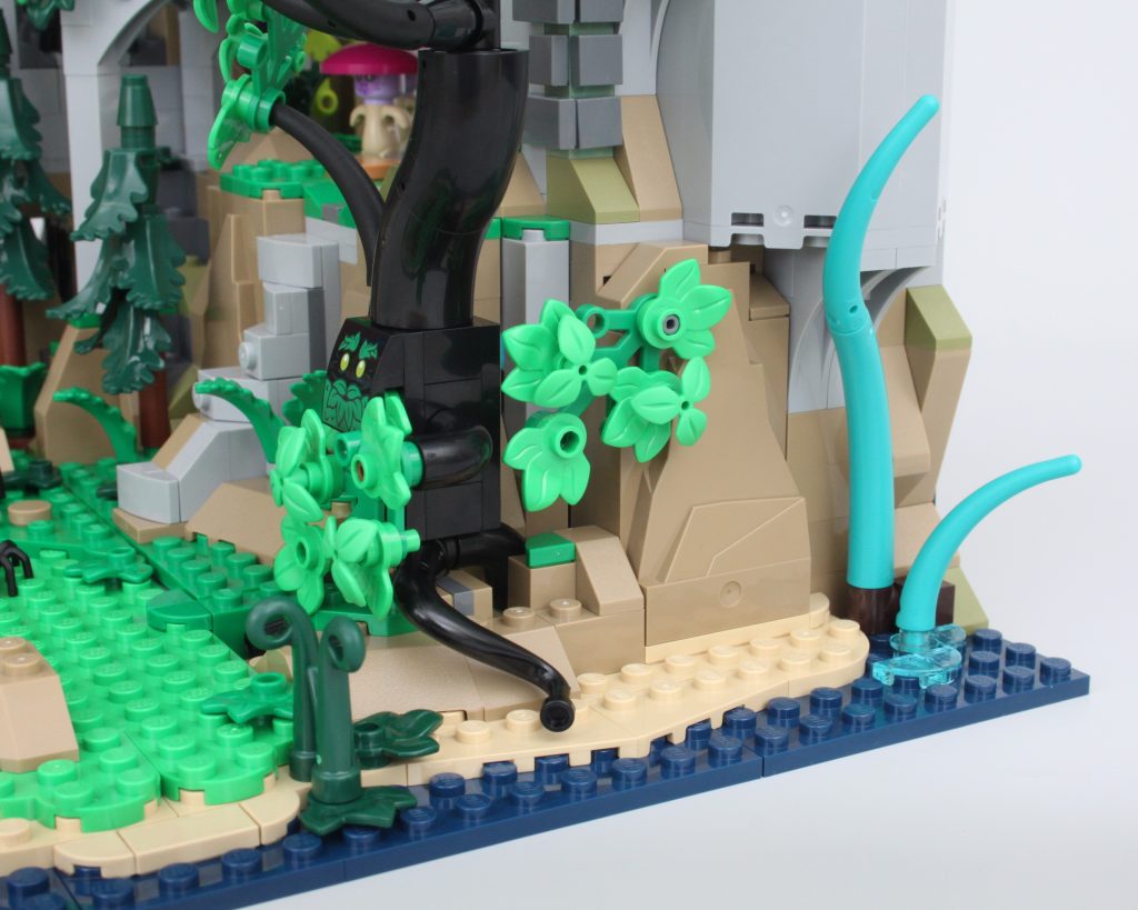 LEGO Ideas 21348 red dragons tale dungeons and dragons review 39 1024x819