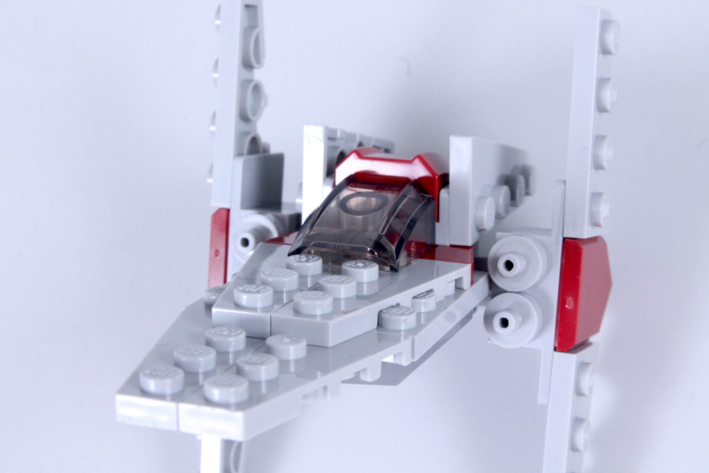 LEGO Star Wars magazine Issue 70 V wing 11
