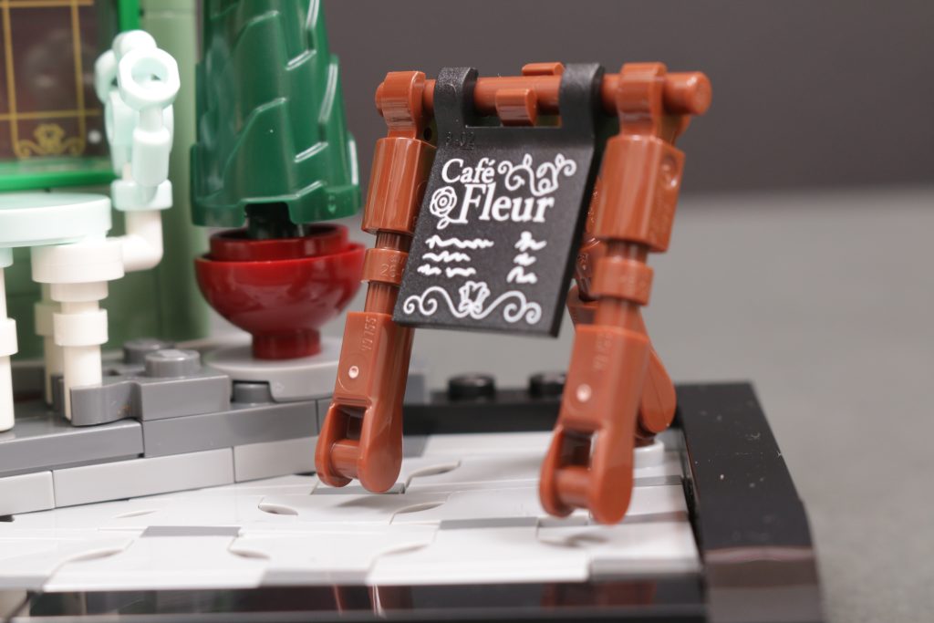 LEGO Icons 10362 French Cafe review 14 1024x683