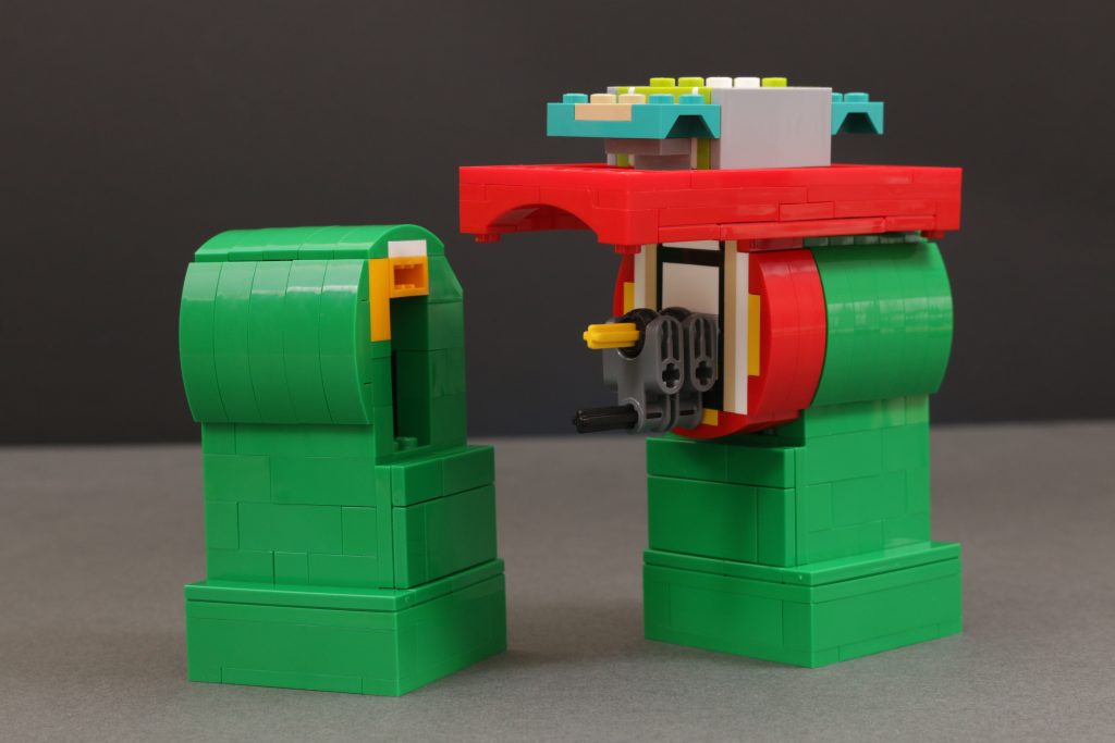 LEGO Minifigures 40819 Up Scaled Racing Driver Minifigure review 18 1024x683