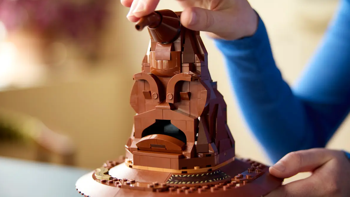 LEGO Harry Potter 76429 Talking Sorting Hat's secret phrase discovered