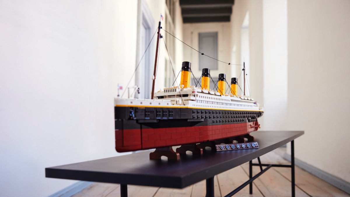 LEGO Icons 10294 Titanic still in stock with Black Friday GWPs