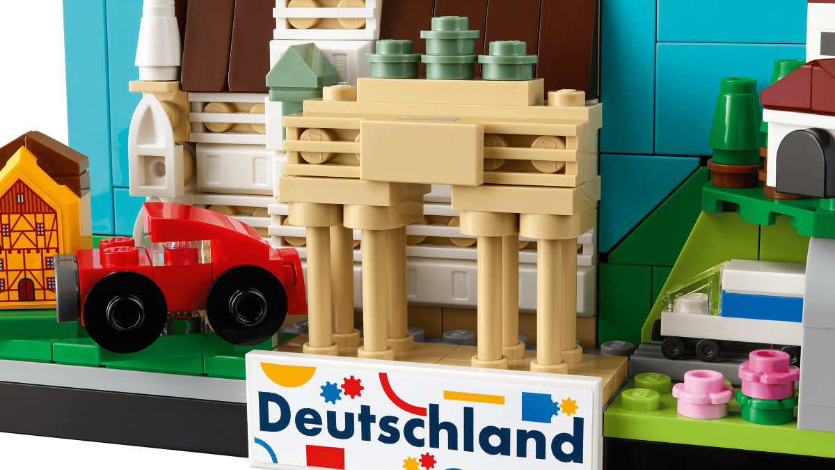 LEGO Creator 40954 Germany Postcard 5 1200x675