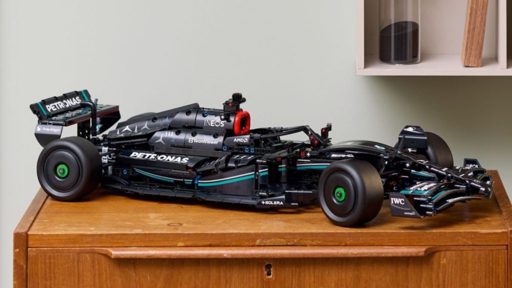 LEGO Technic 42171 Mercedes AMG F1 W14 E Performance featured 1024x576