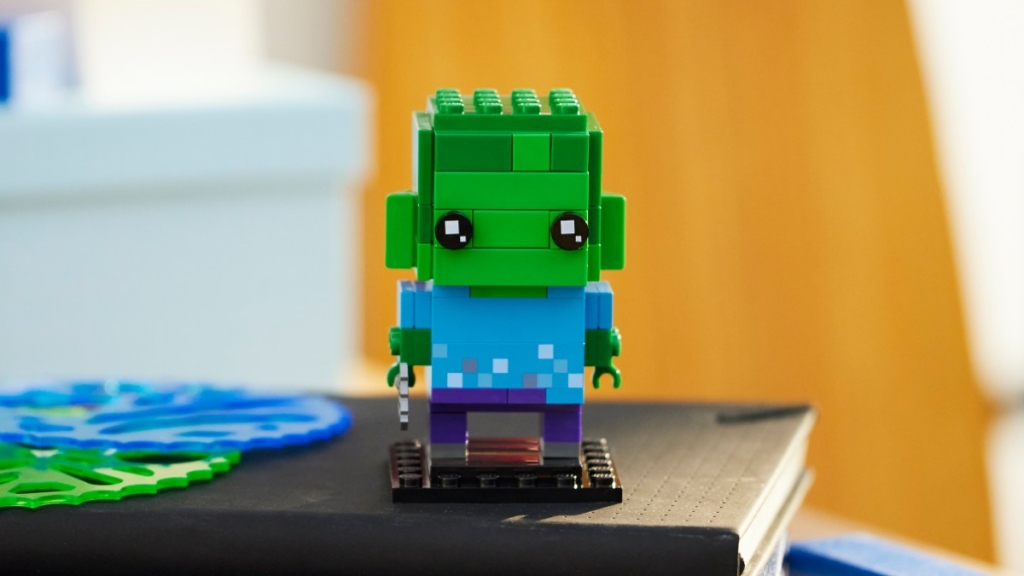 LEGO Minecraft BrickHeadz 40626 Zombie top4 1024x576
