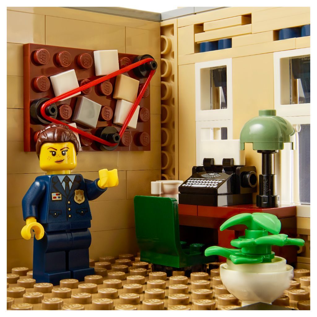 LEGO 10278 Modular Buildings Collection Police Station 12 1024x1024